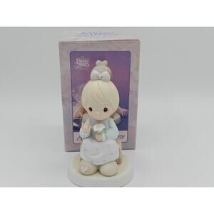 Precious Moments A Universal Love Figurine Enesco 527173 1991 Boxed